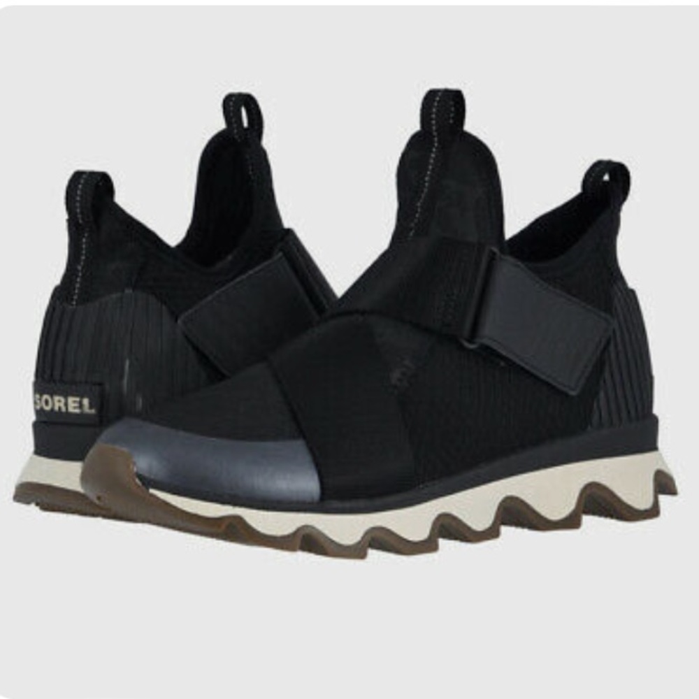 Sorel Black& White Kinetic Slip on Sneakers